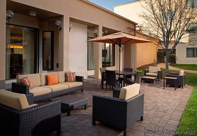 Courtyard Charlotte Arrowood Otel Dış mekan fotoğraf