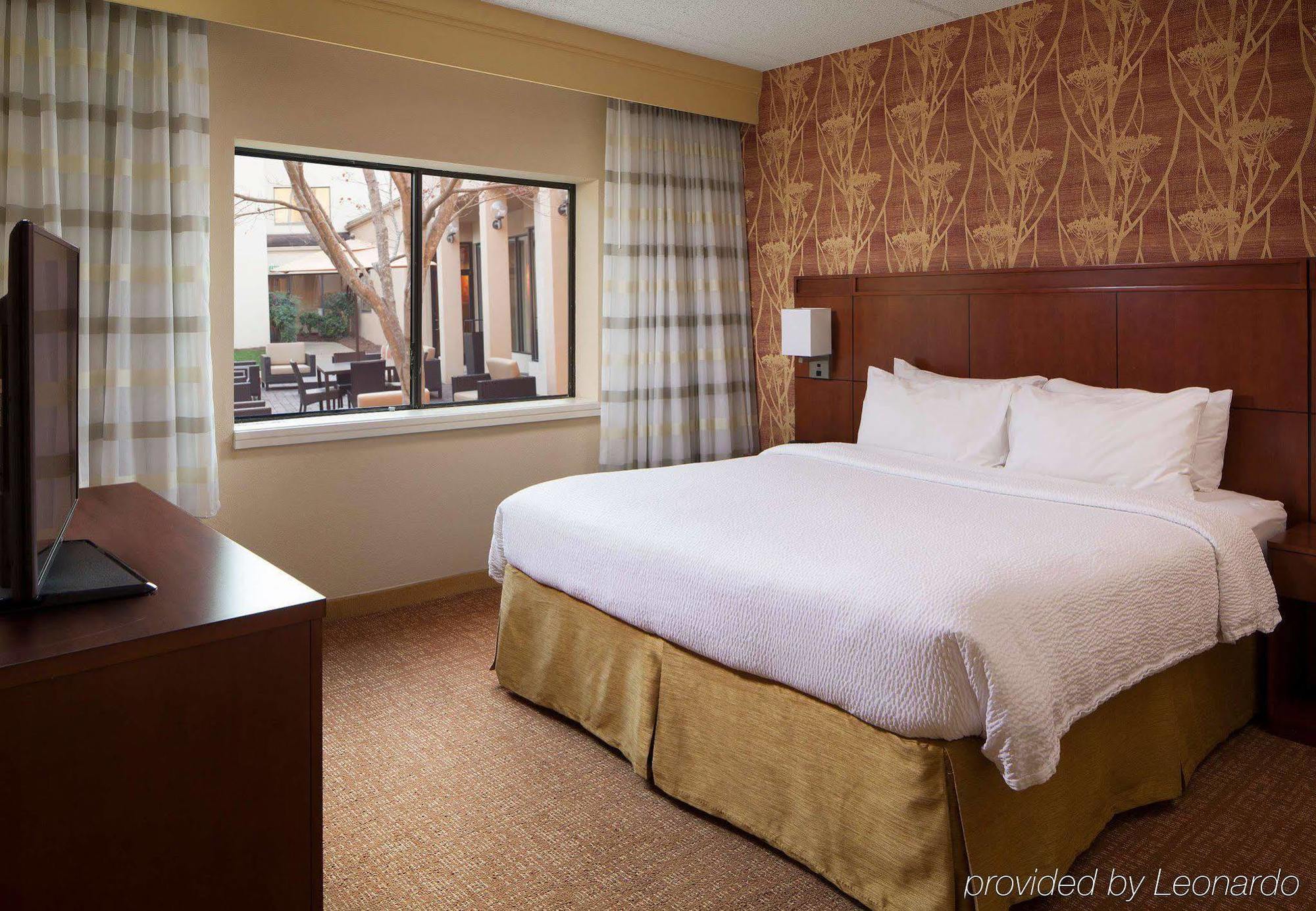 Courtyard Charlotte Arrowood Otel Dış mekan fotoğraf