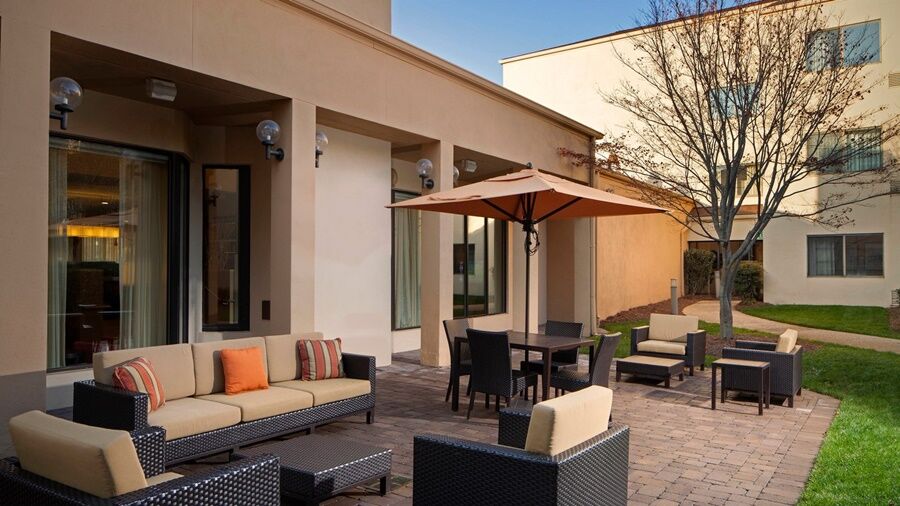 Courtyard Charlotte Arrowood Otel Dış mekan fotoğraf